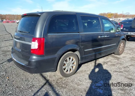 2014 Chrysler Town & Country Touring from USA, damaged, VIN 2C4RC1BG3ER325530